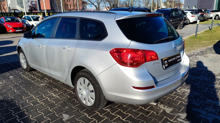 Opel Astra IV 1.4T 140KM Niski Przebieg Doinwestowana Gwarancja Polecamy !!! 10