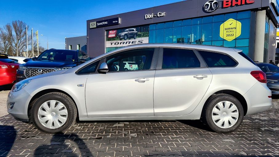 Opel Astra IV 1.4T 140KM Niski Przebieg Doinwestowana Gwarancja Polecamy !!! 3