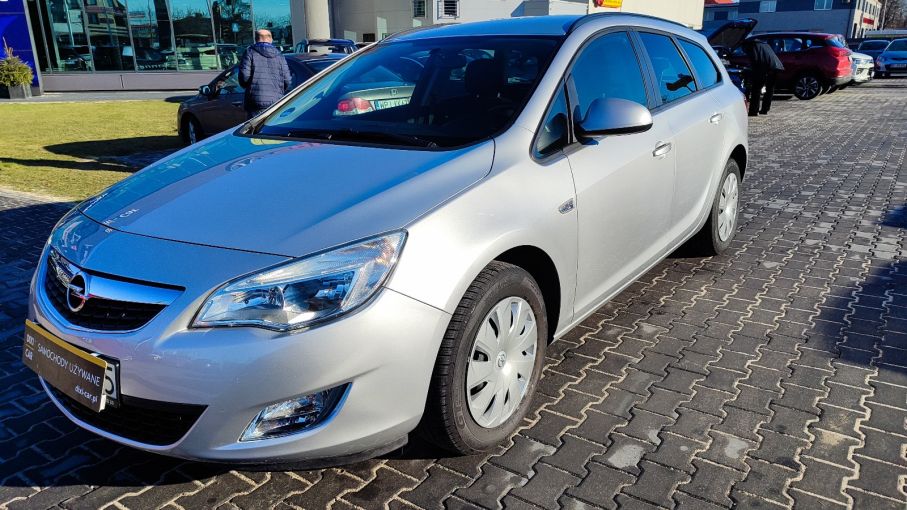 Opel Astra IV 1.4T 140KM Niski Przebieg Doinwestowana Gwarancja Polecamy !!! 4