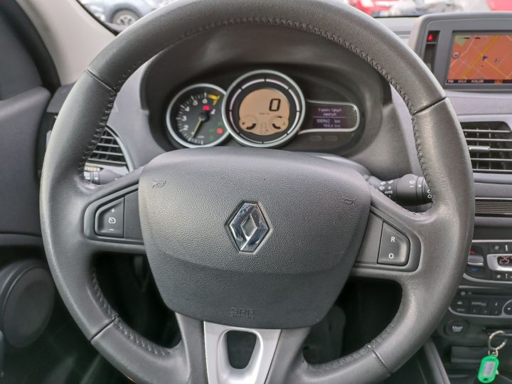 Renault Megane III 1,6 benzyna 110KM, Salon PL, Navi, Bluetooth, Nowy rozrząd 19