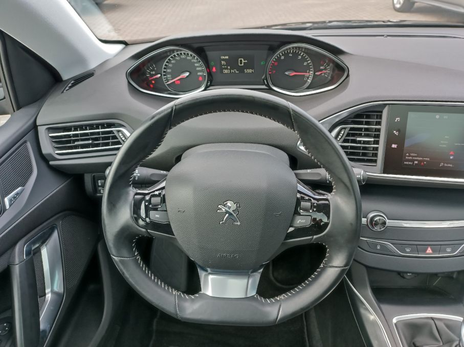 Peugeot 308 Allure 1.2 130 kM Bezwypadkowy Gwarancja VAT23% 18