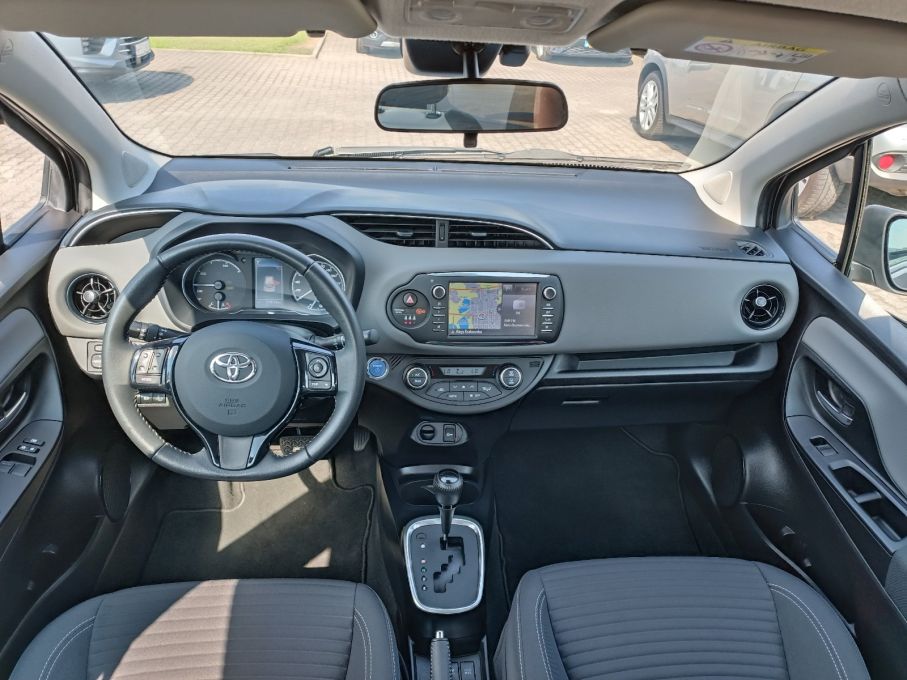 Toyota Yaris 1,5 Hybrid 73 KM, Kamera cofania, klima automatyczna, Navi 15