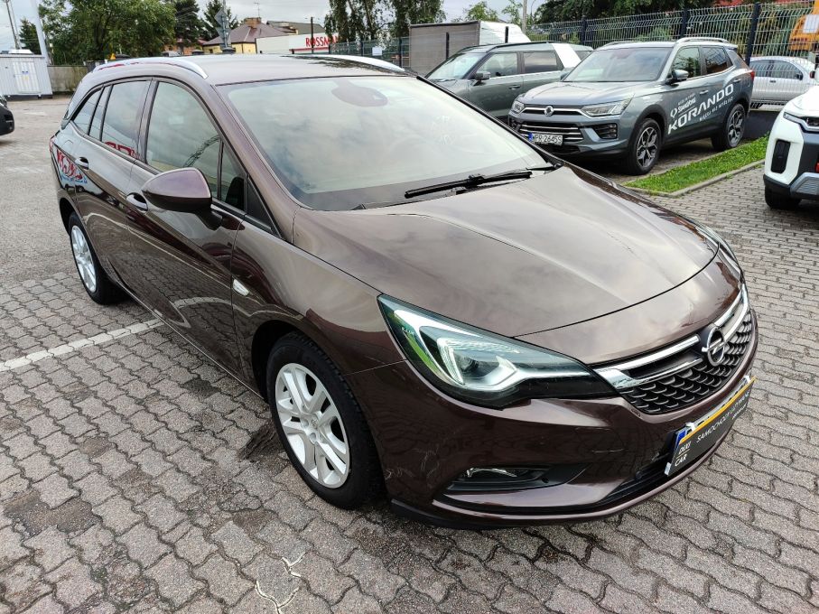 Opel Astra V 1.4T Navi Kamera LED Serwis ASO Gwarancja 4