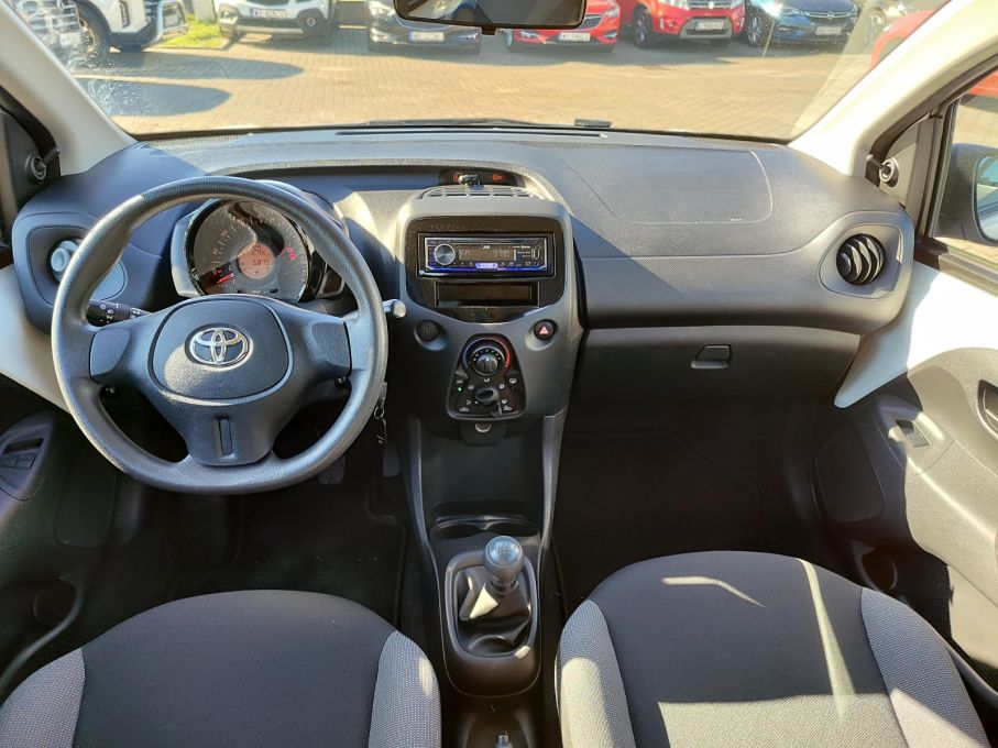Toyota Aygo 1,0 benzyna 72KM, niski przebieg Gwarancja 14