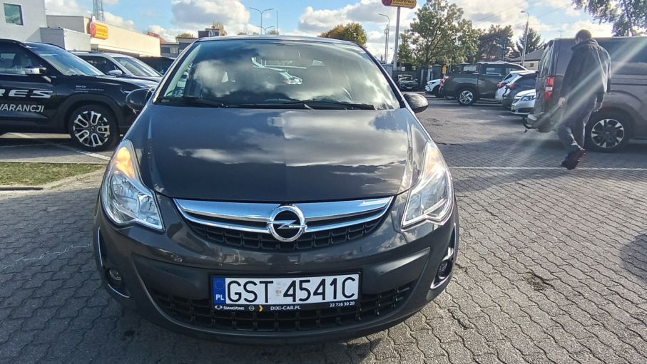 Opel Corsa D 1,2 benzyna 85KM, Niski Przebieg, Bezwypadkowa 4