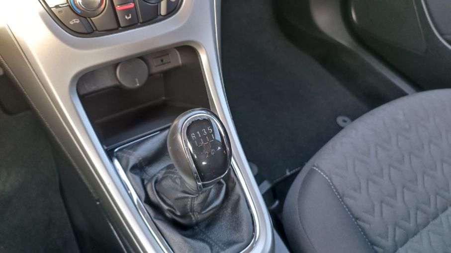 Opel Astra IV 1.4 benzyna Niski Przebieg Serwis ASO Gwarancja 16
