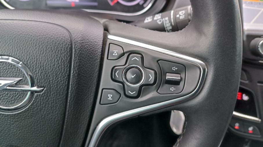 Opel Insignia Innovation 1.4 Turbo + LPG Navi Kamera Xenon Bezwypadkowa Gwarancja 22
